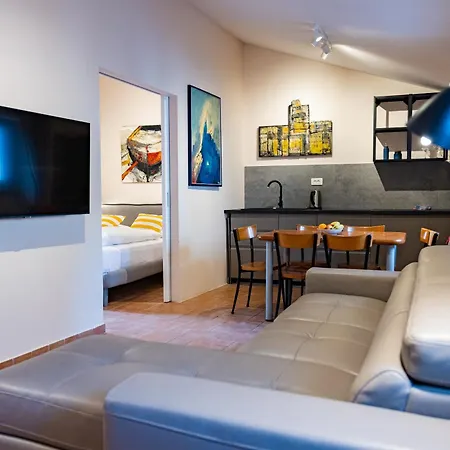 아파트 재즈 아파트먼트 피란