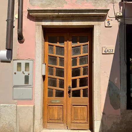 Jazz Apartment *